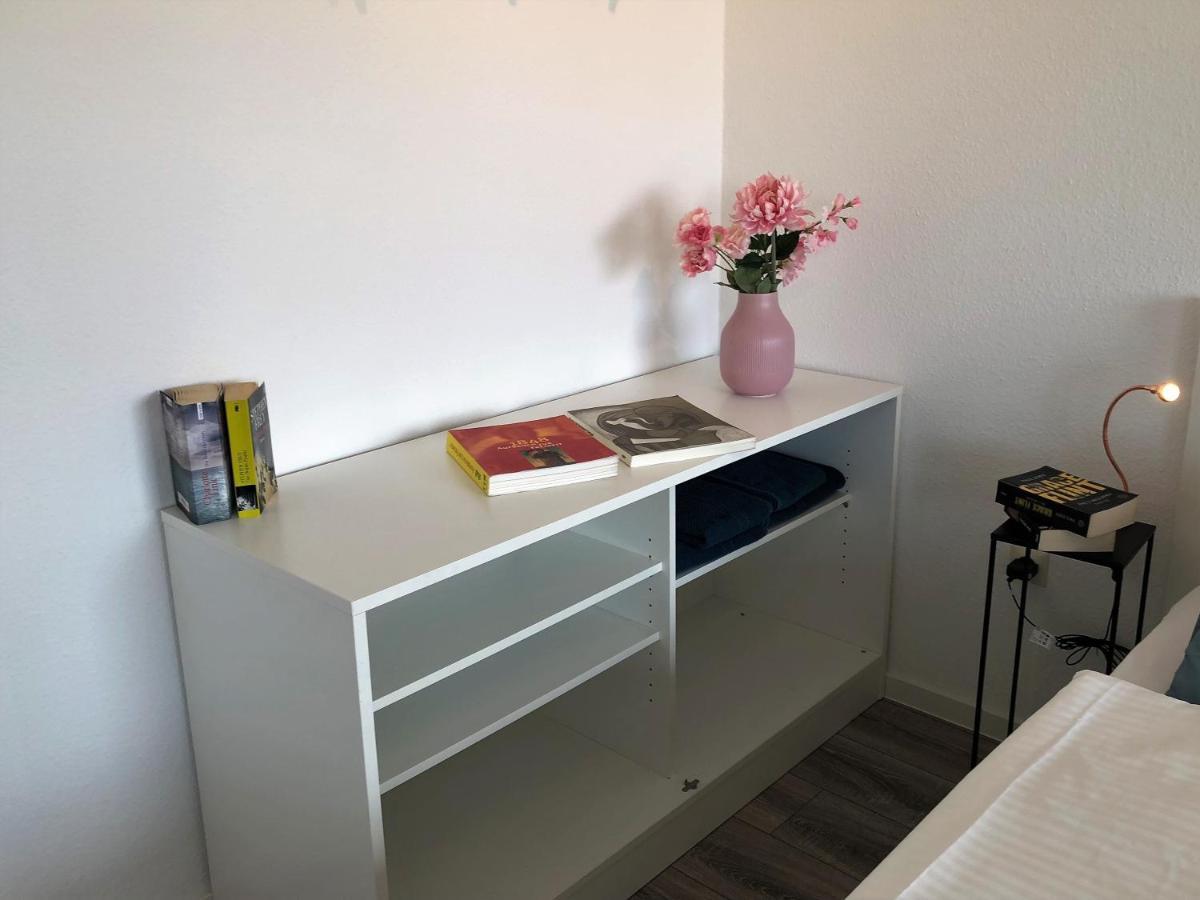 Grosses Appartement Mit Aussichtsbalkon Ludwigsburg Exterior foto